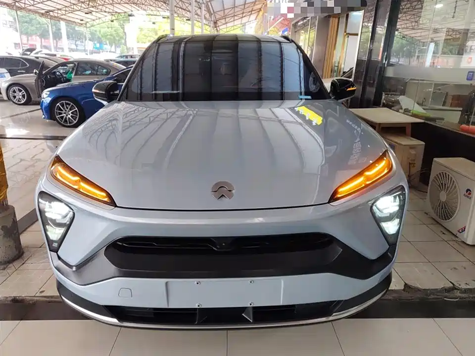 NIO ES6