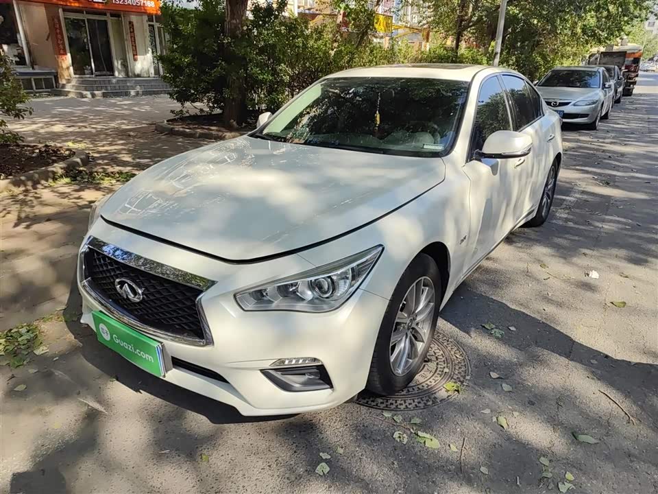 Infiniti Q50L