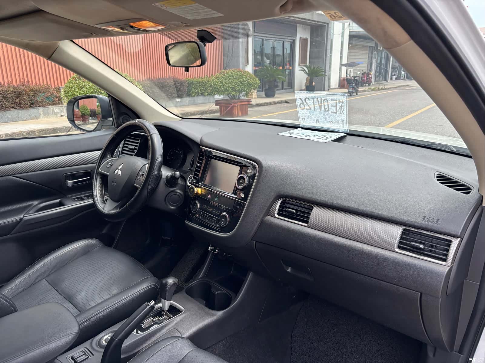 Mitsubishi Outlander, 2015 20