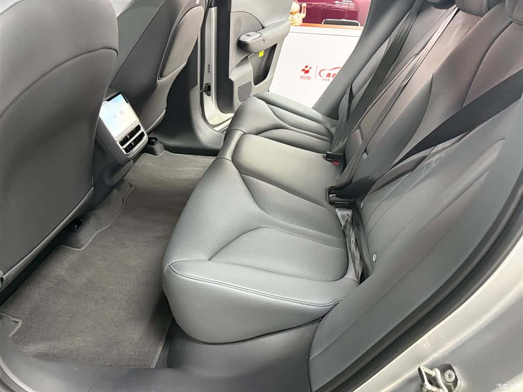 Xpeng G7, 2026 15