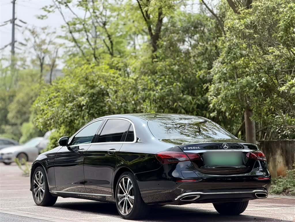 Mercedes-Benz E-Class, 2022 22