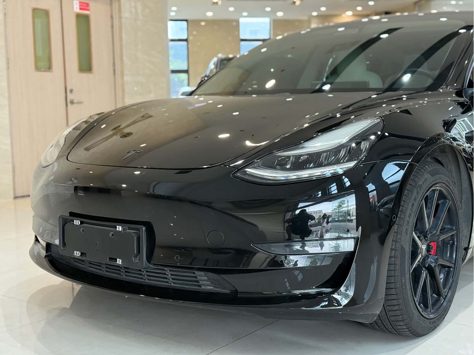Tesla Model 3, 2019 4