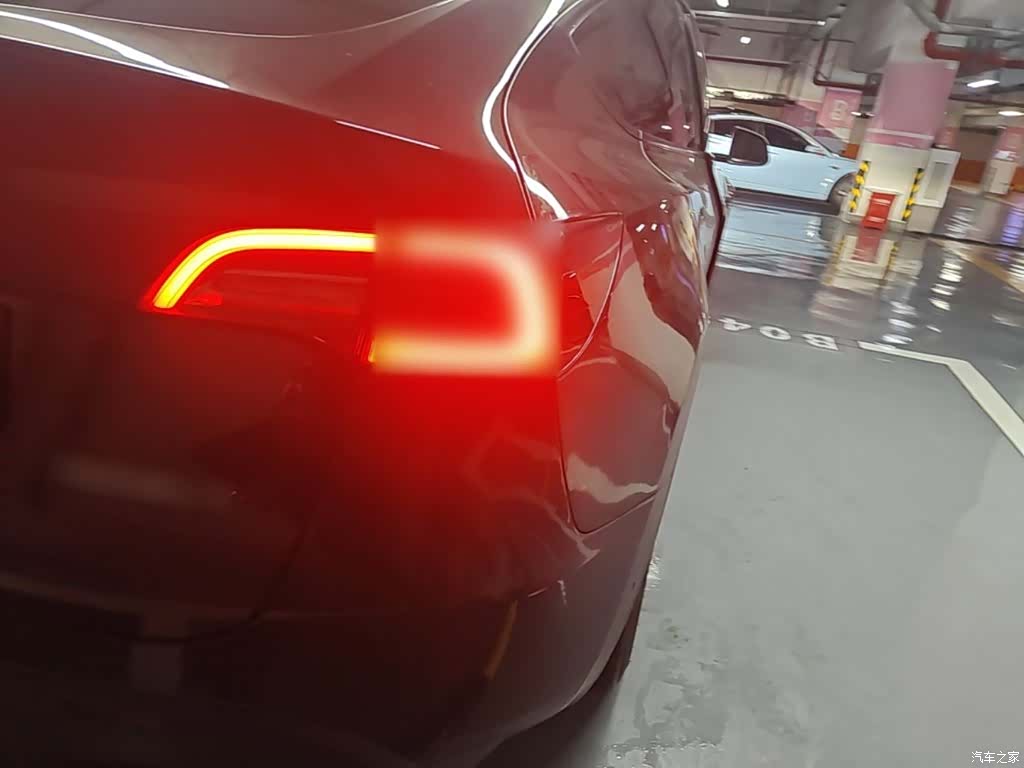Tesla Model Y, 2023 8