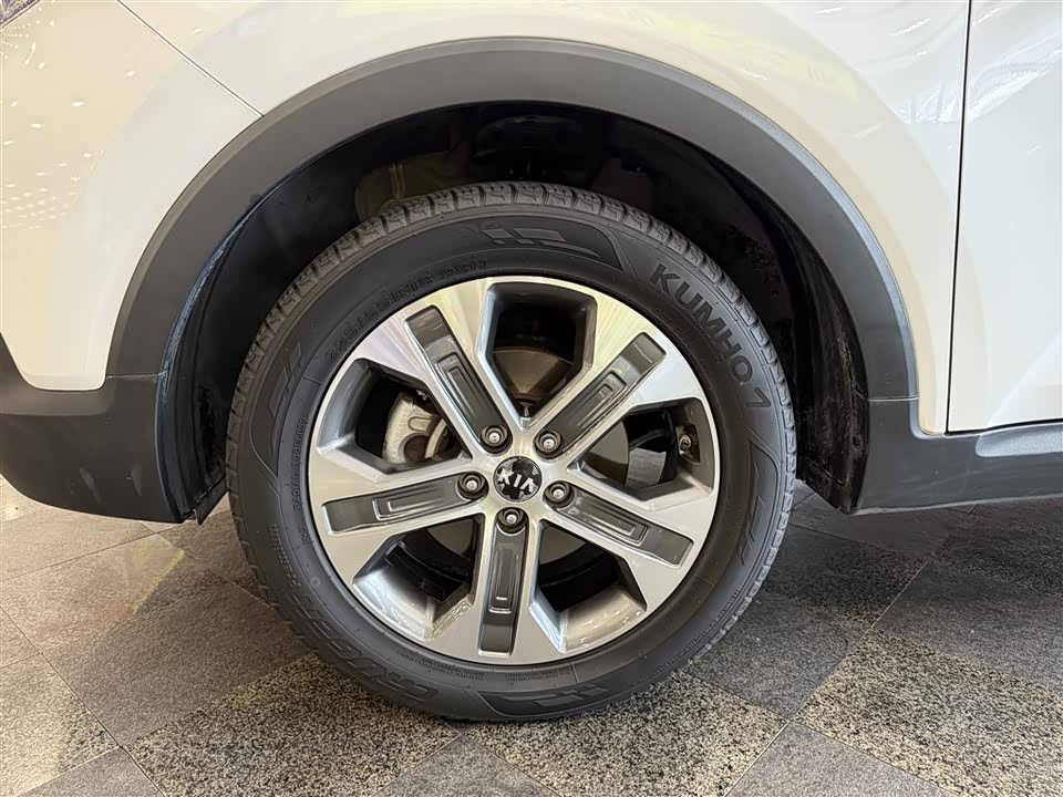 Kia Smart running Kia Smart running