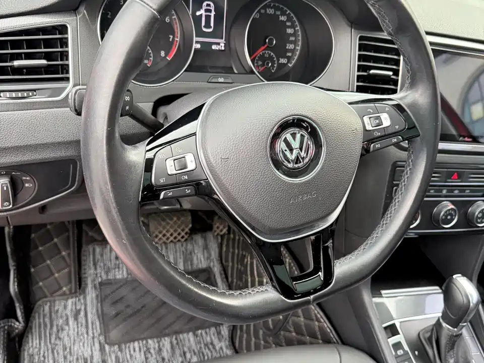 Volkswagen Golf*Jiayu