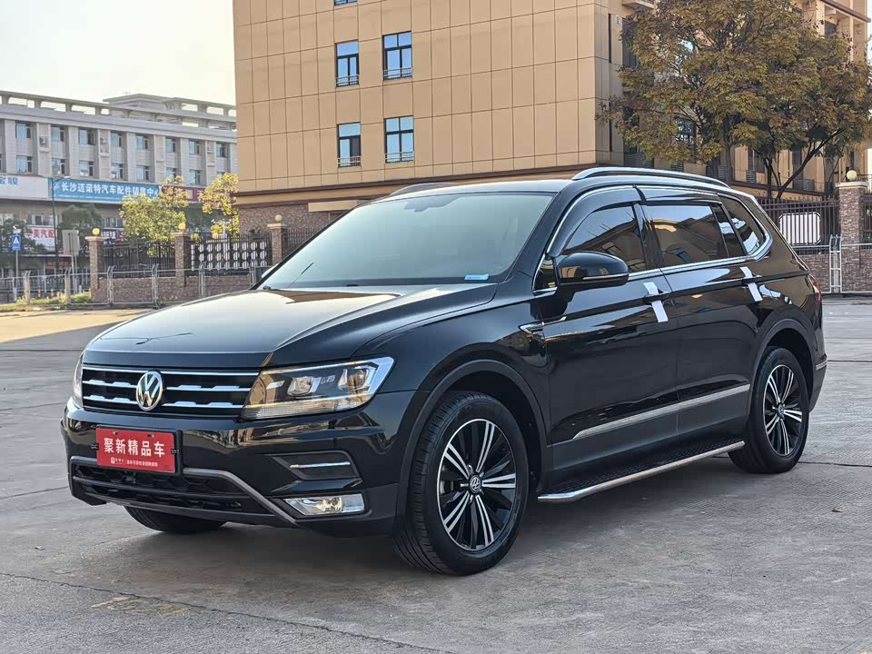 Volkswagen Tiguan L