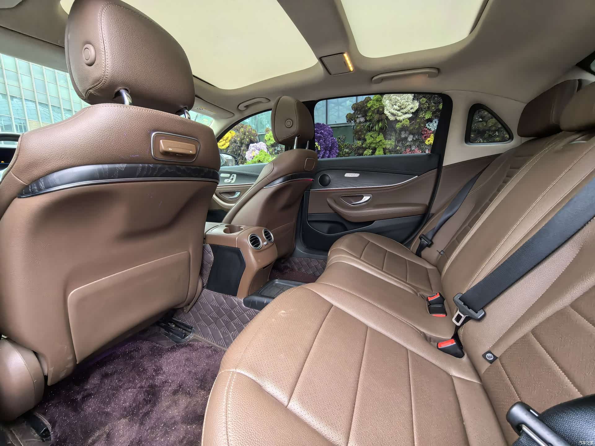 Mercedes-Benz E-Class, 2019 9