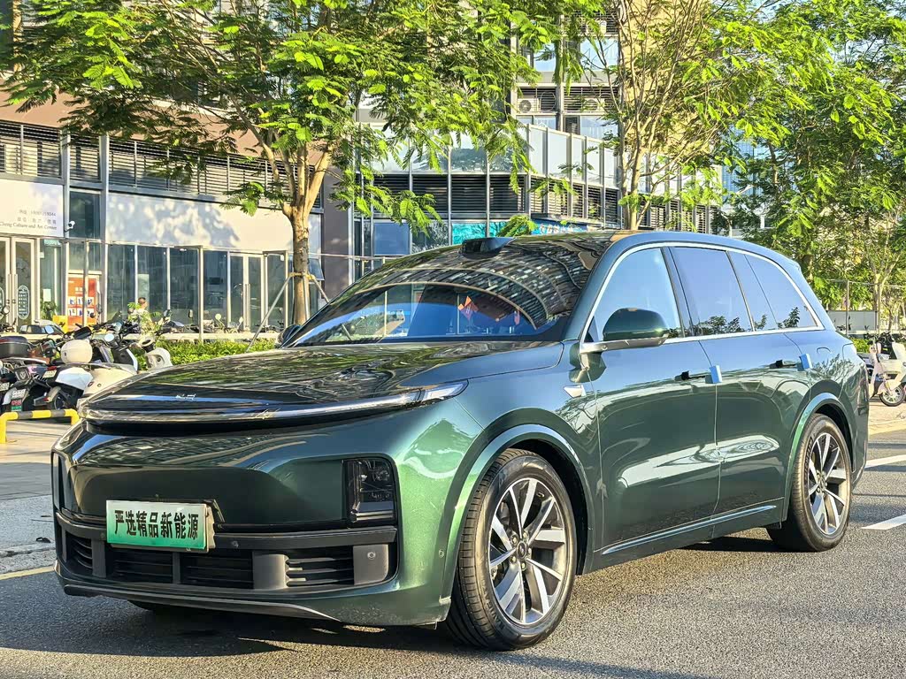 Li Auto L8
