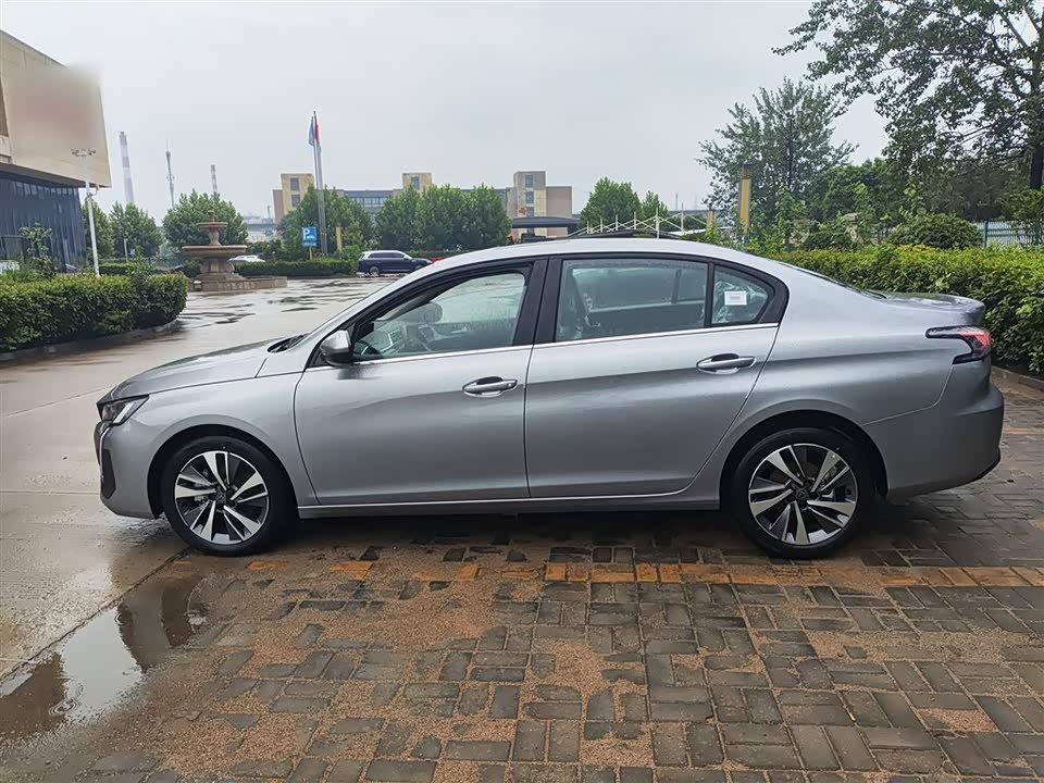 Peugeot 408 Peugeot 408