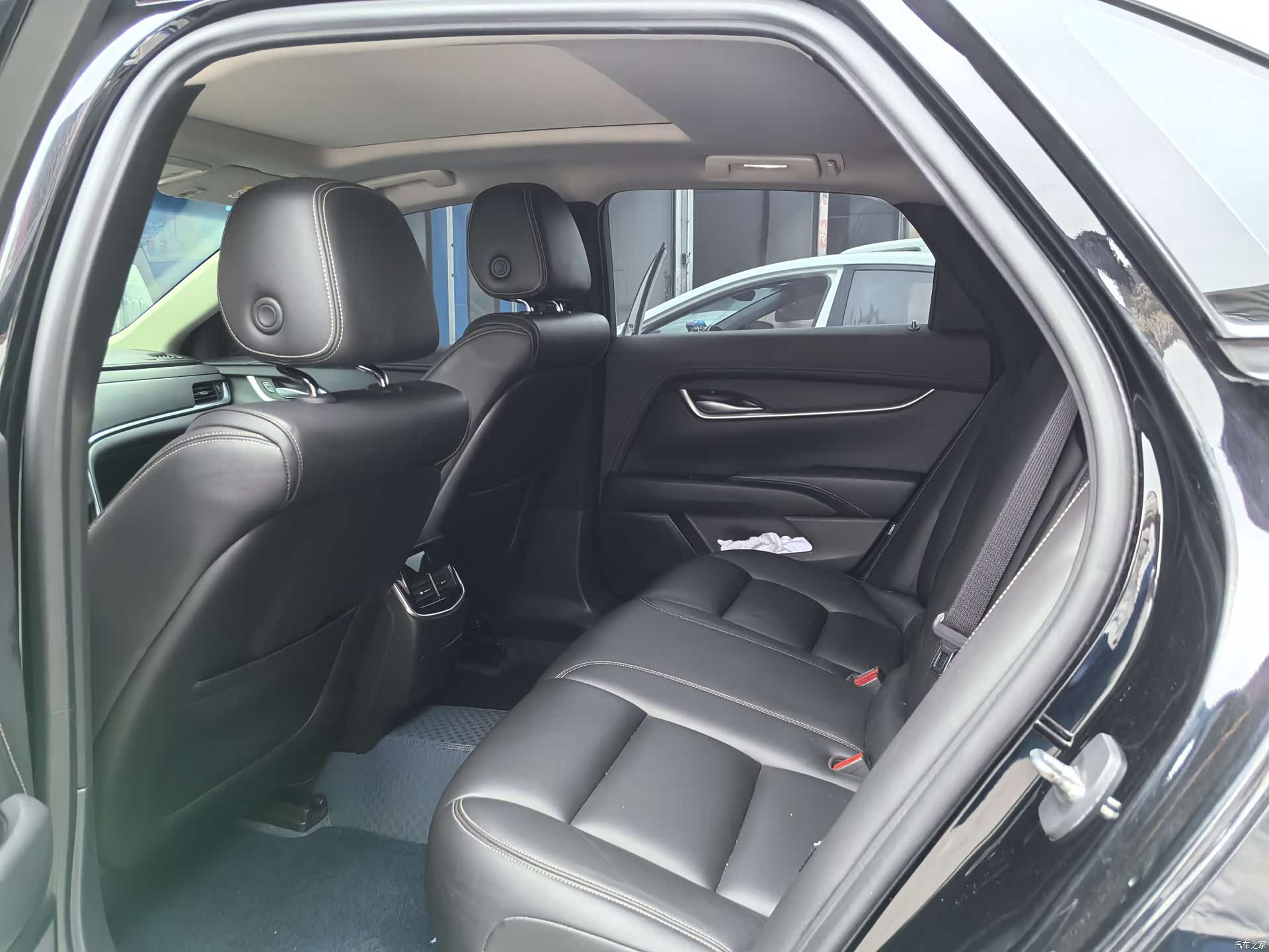 Cadillac XTS, 2019 9