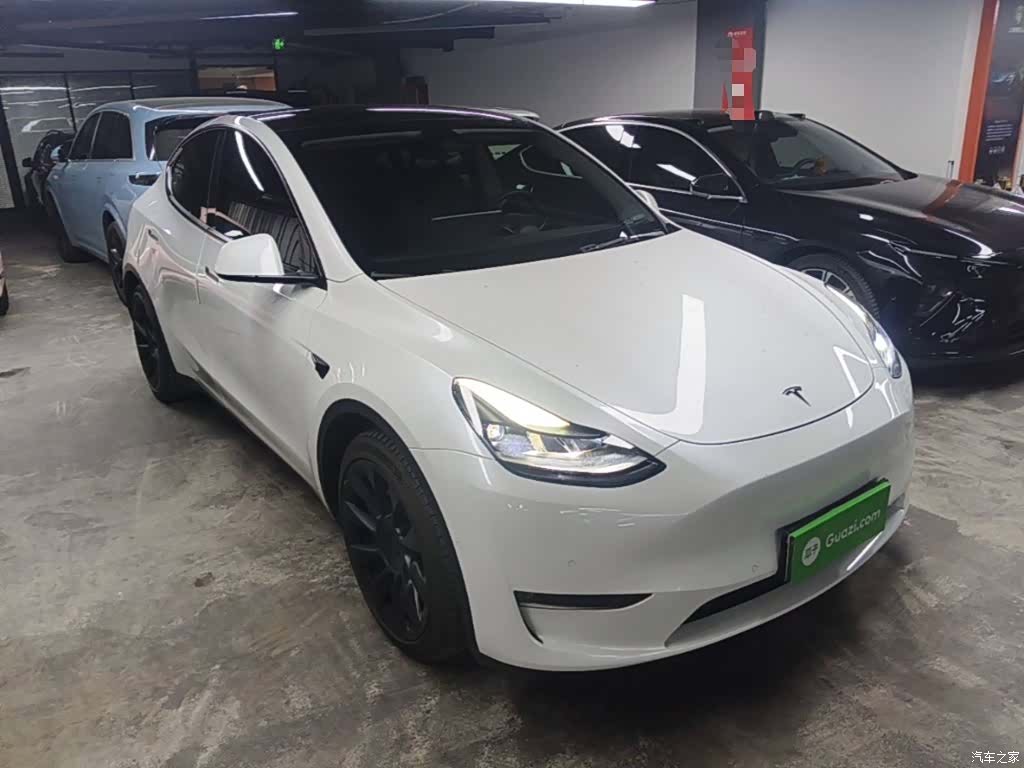 Tesla Model Y, 2021 4