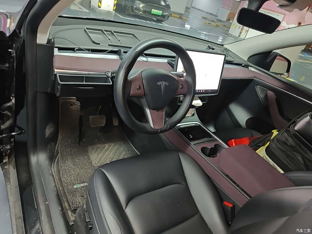 Tesla Model Y, 2021 10