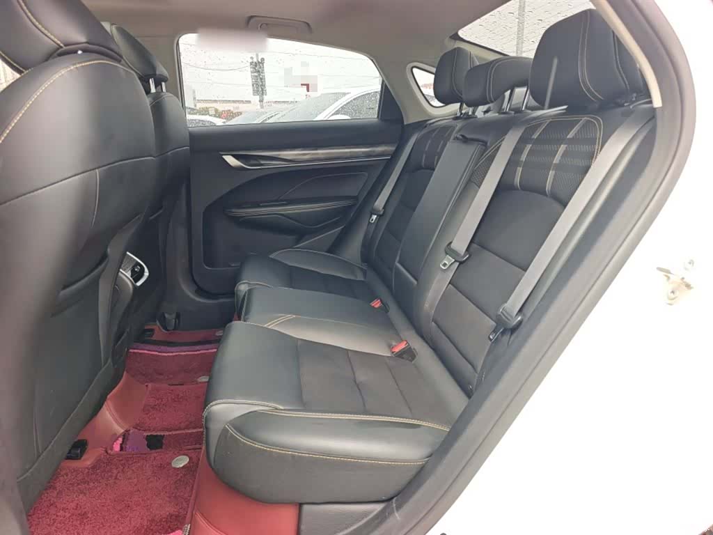 Geely Binray, 2022 10