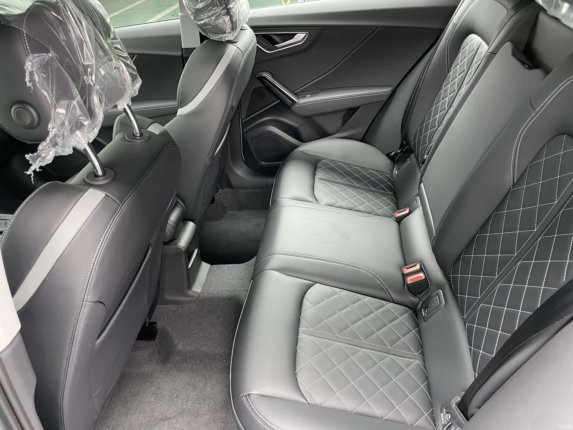 Audi Q2L, 2026 15