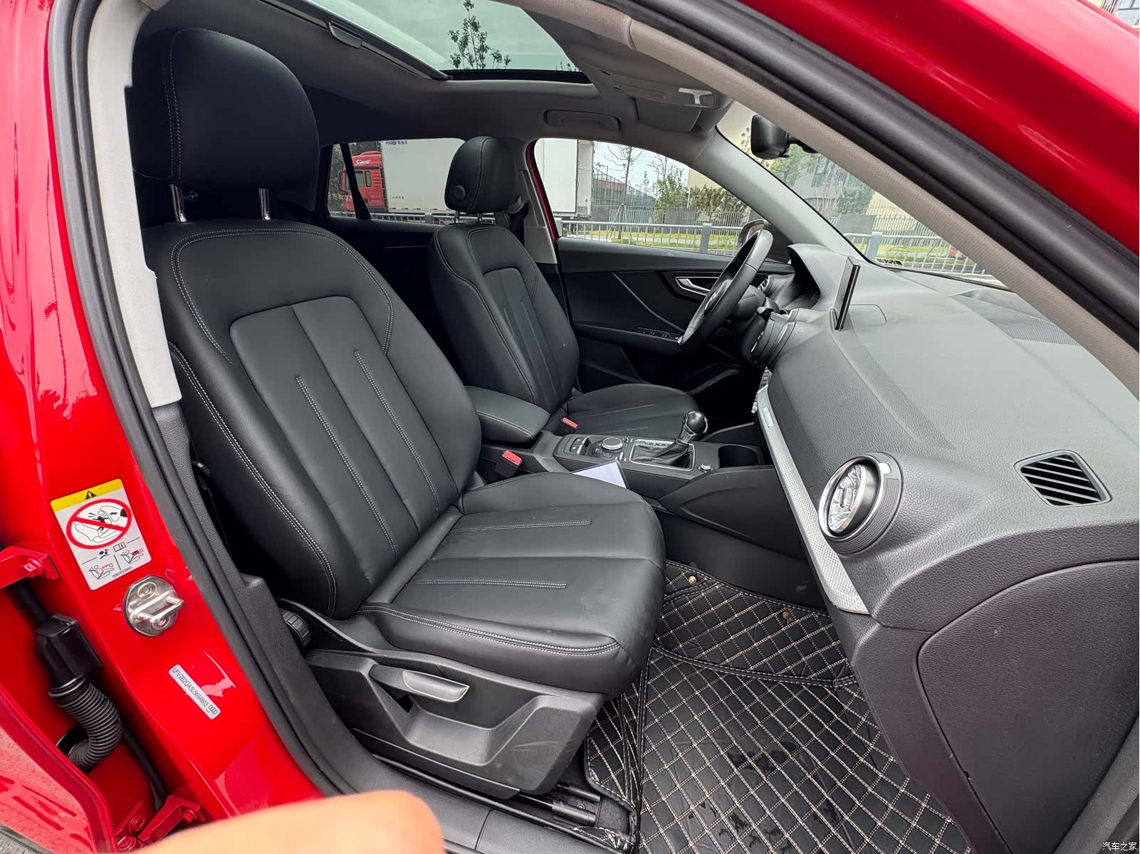 Audi Q2L, 2020 11