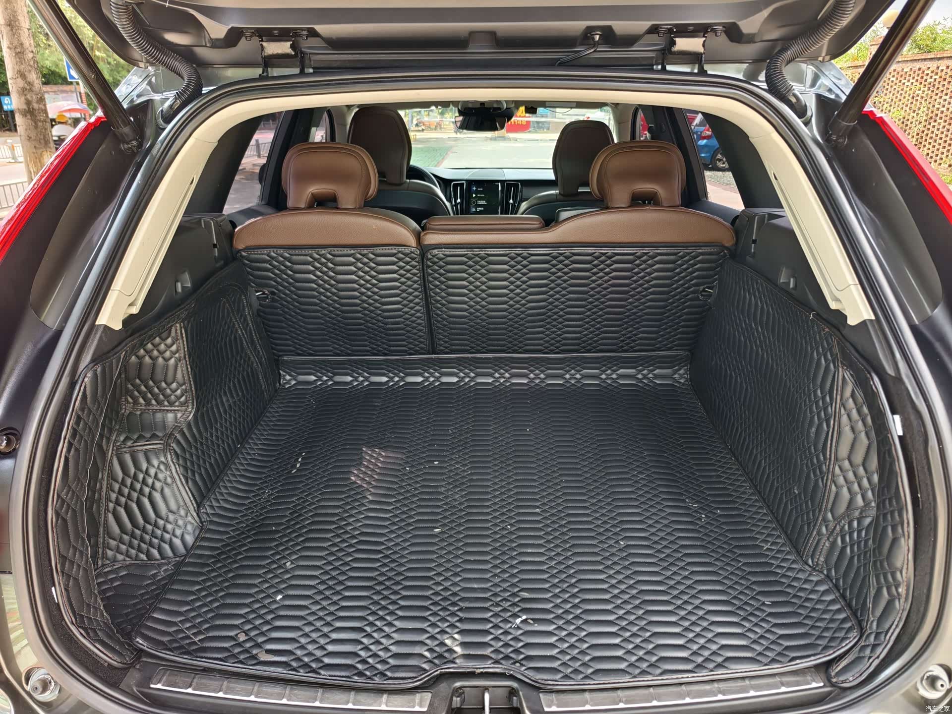 Volvo XC60, 2019 15