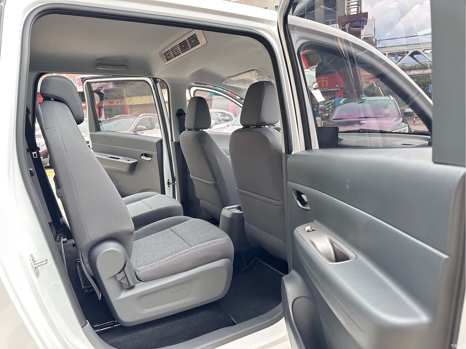 Wuling Hongguang, 2025 12
