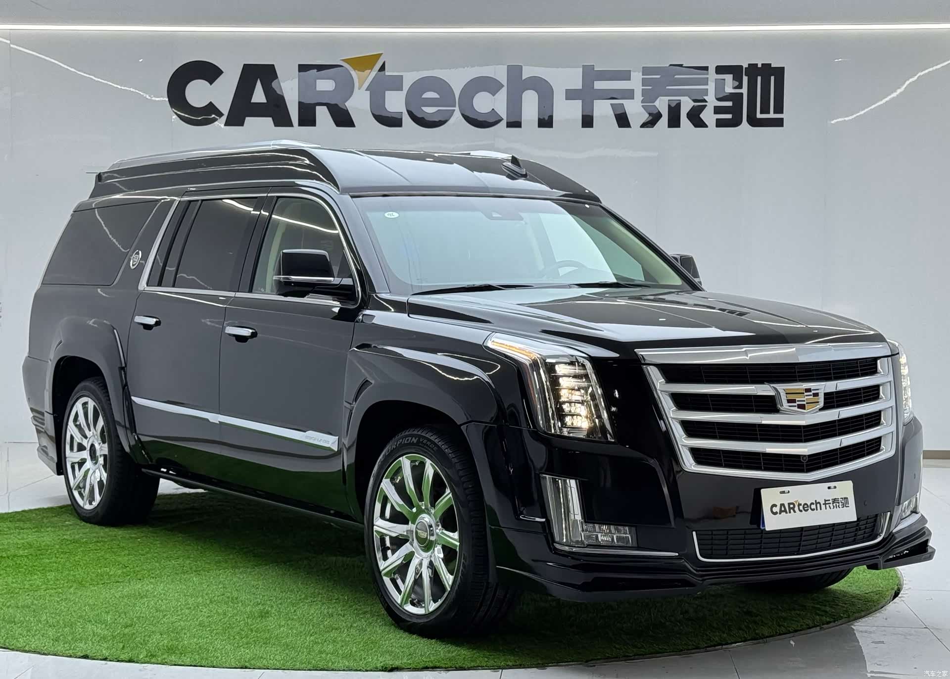 Cadillac Escalade, 2018 все фото