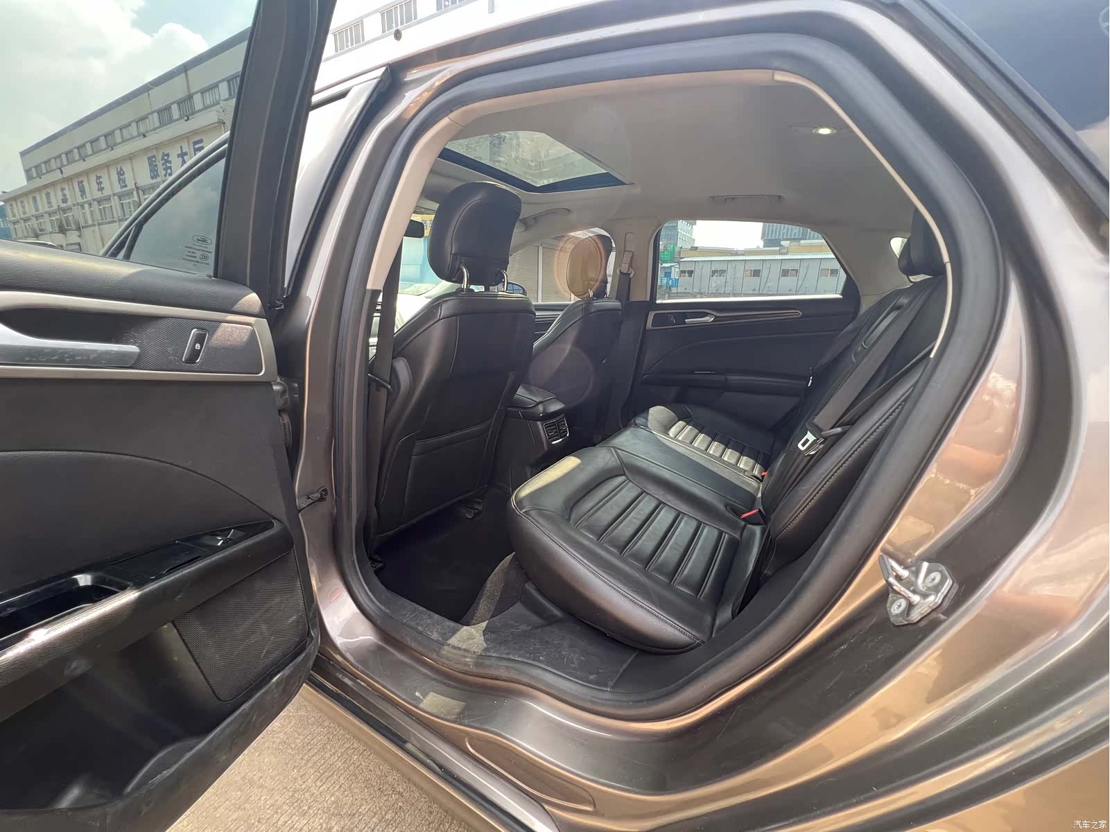 Ford Mondeo, 2016 9