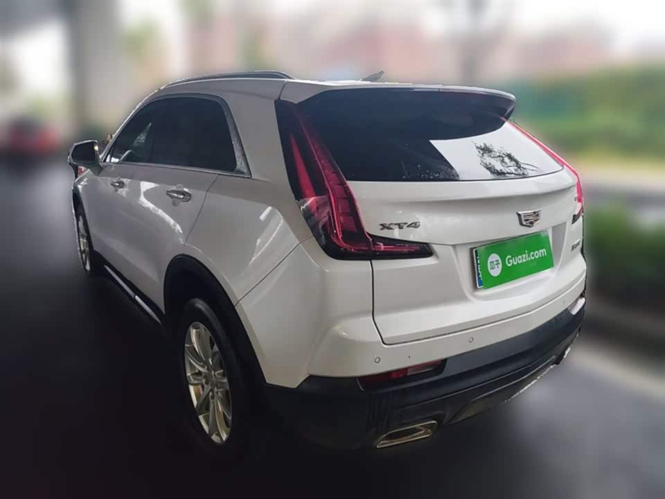 Cadillac XT4