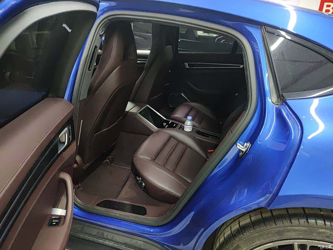 Porsche Panamera, 2019 все фото