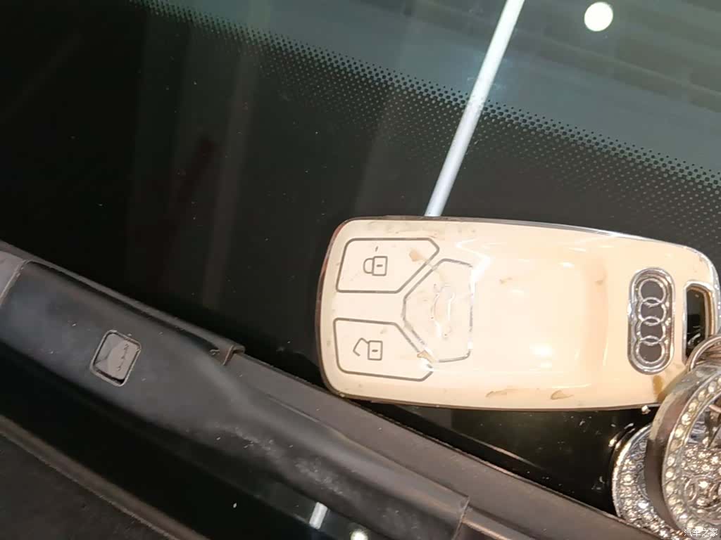 Audi Q5L, 2022 9