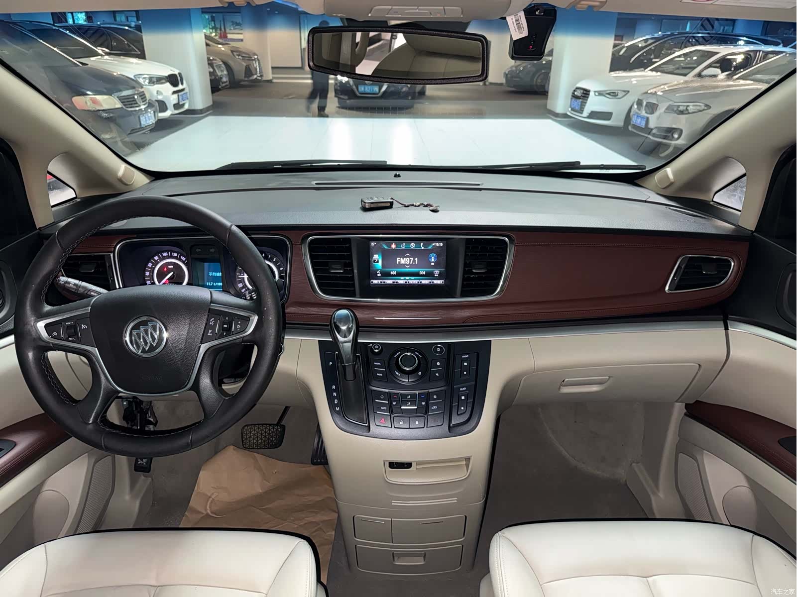 Buick GL8, 2019 6