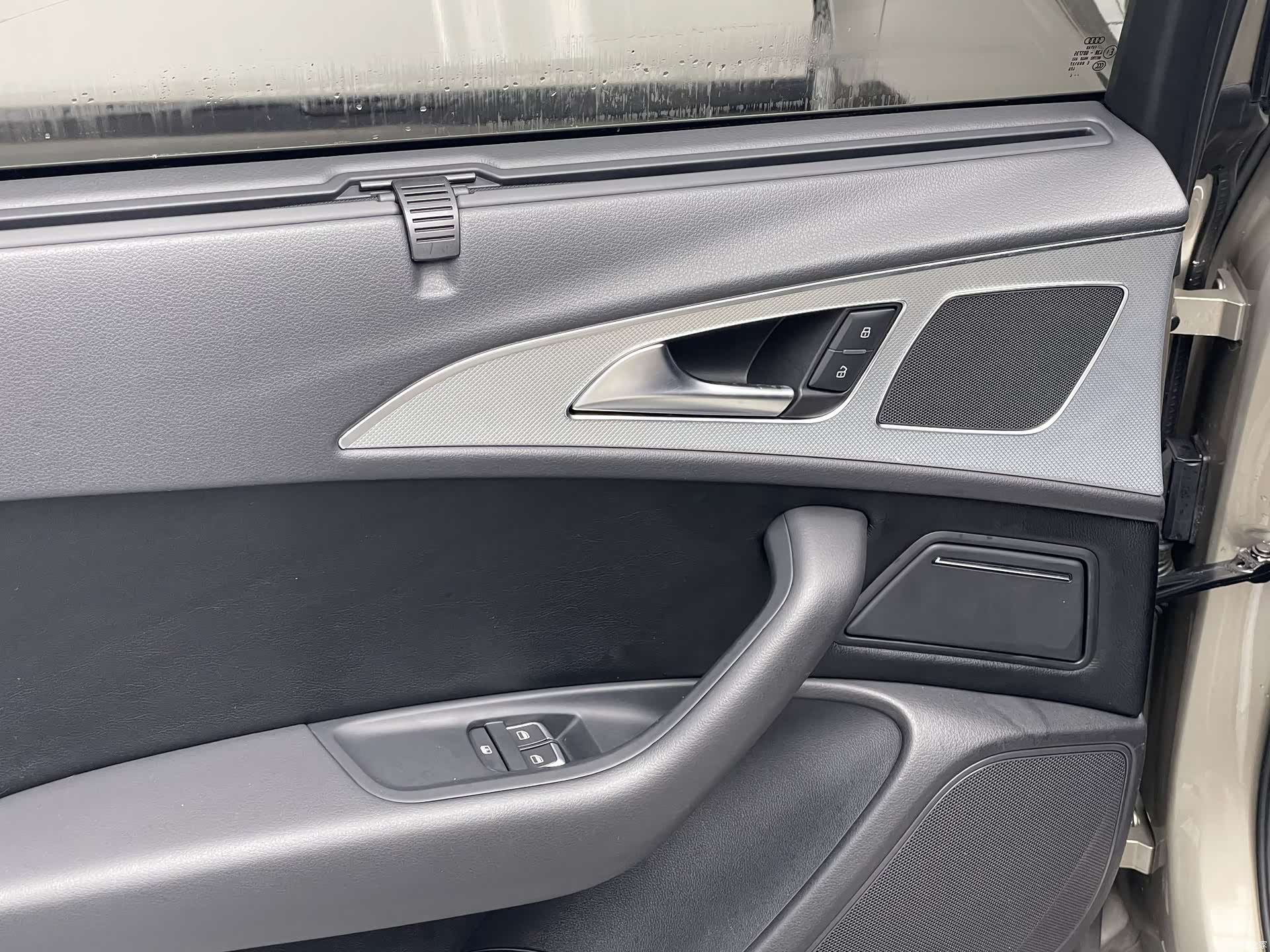 Audi A6L, 2014 18