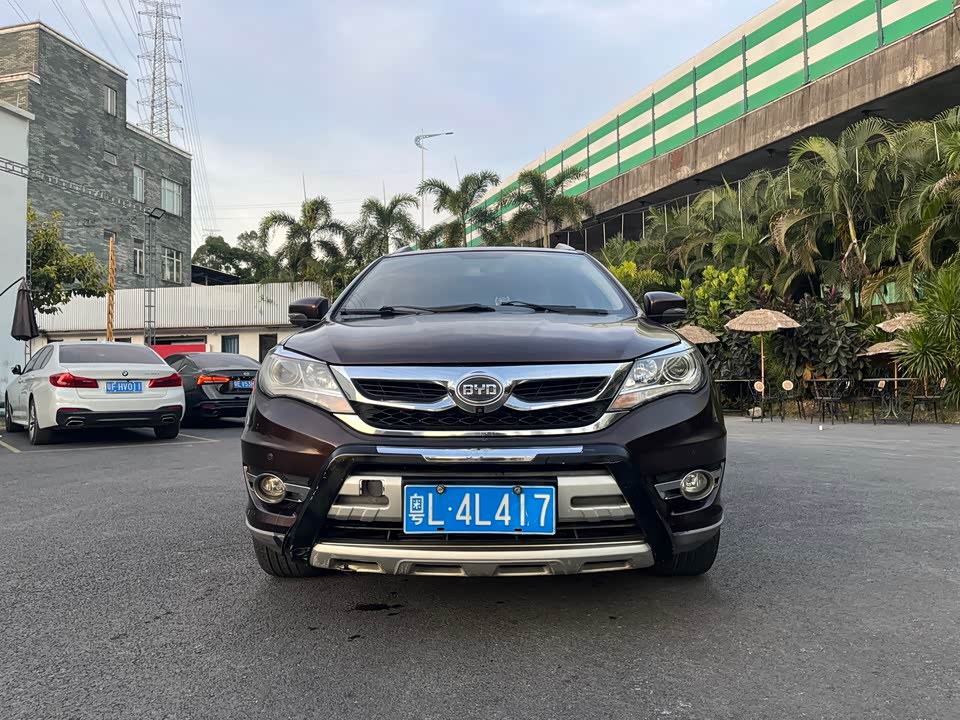BYD S7