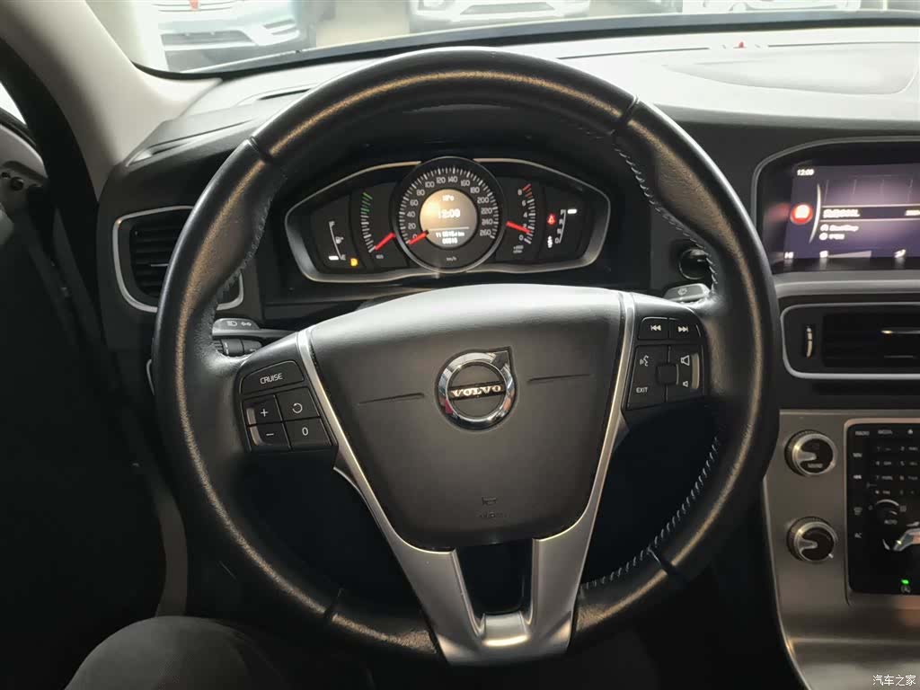Volvo S60, 2018 11