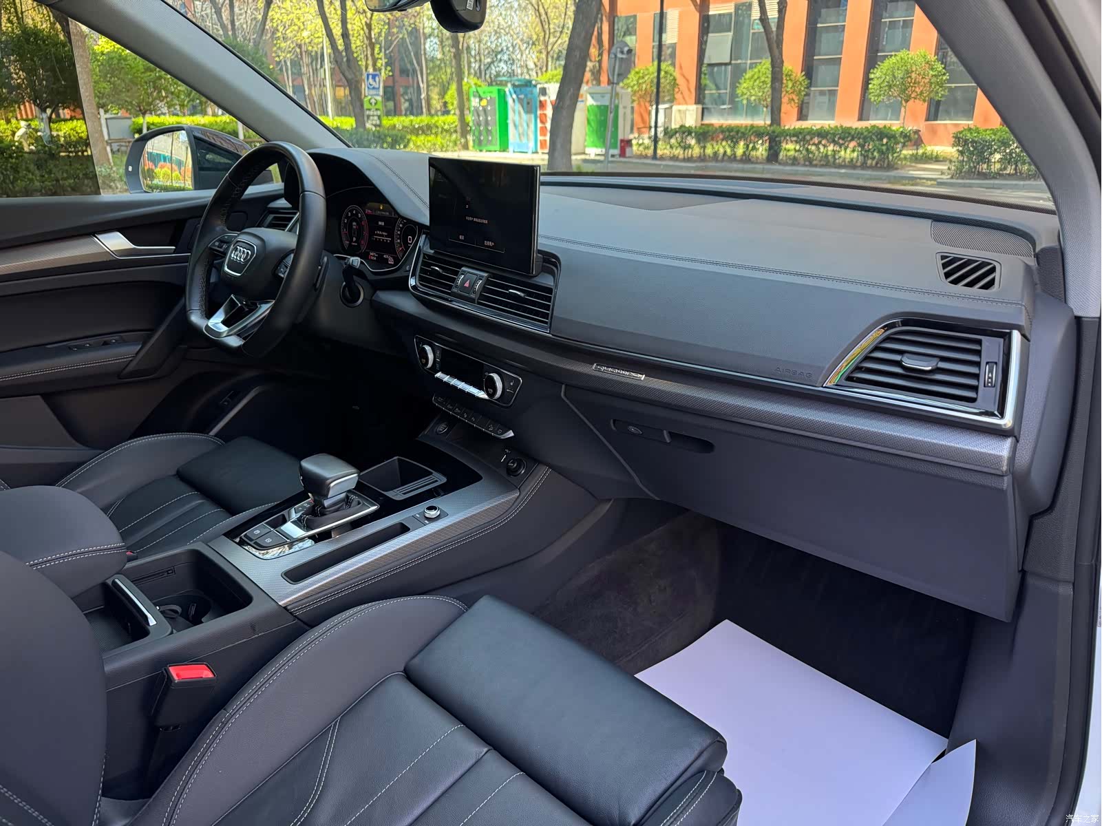 Audi Q5L, 2022 9