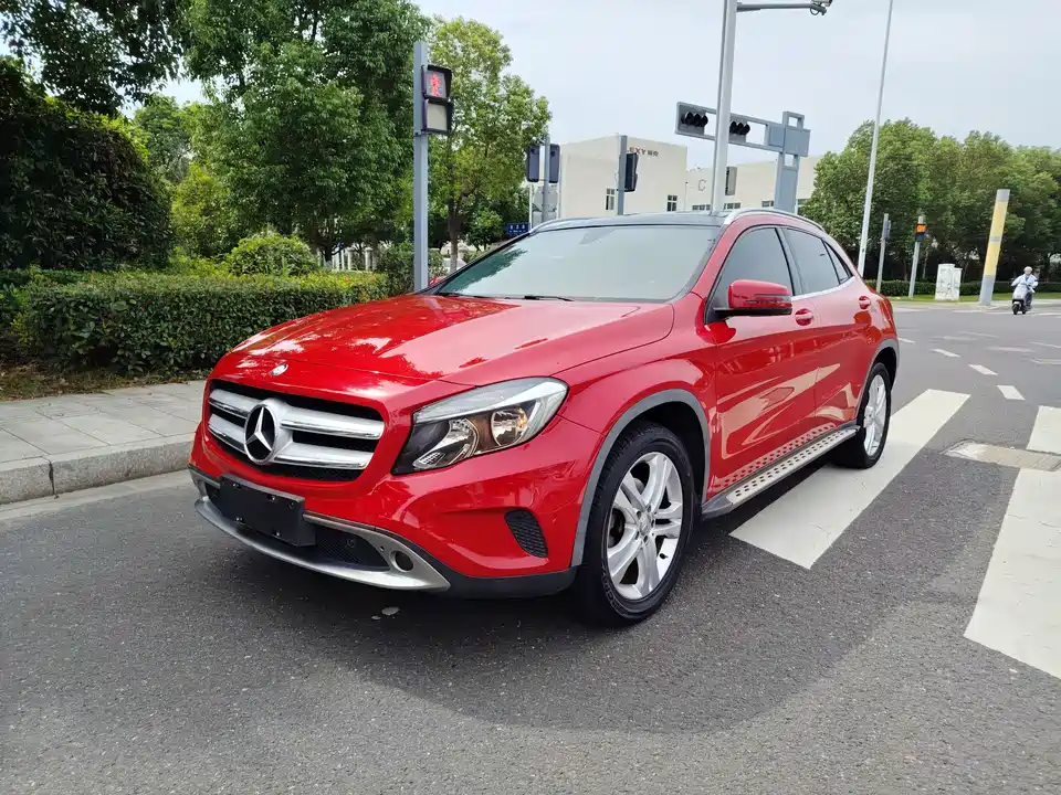 Mercedes-Benz GLA