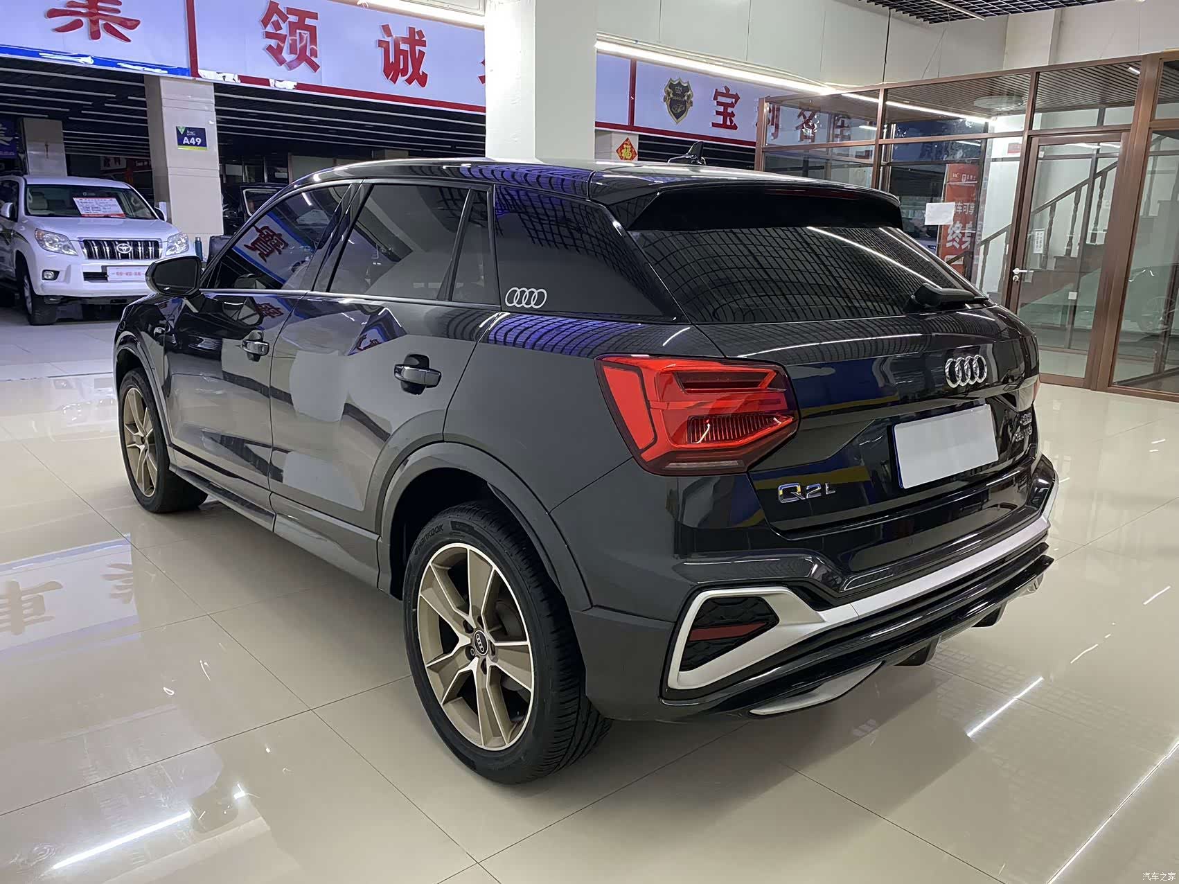 Audi Q2L, 2022 6