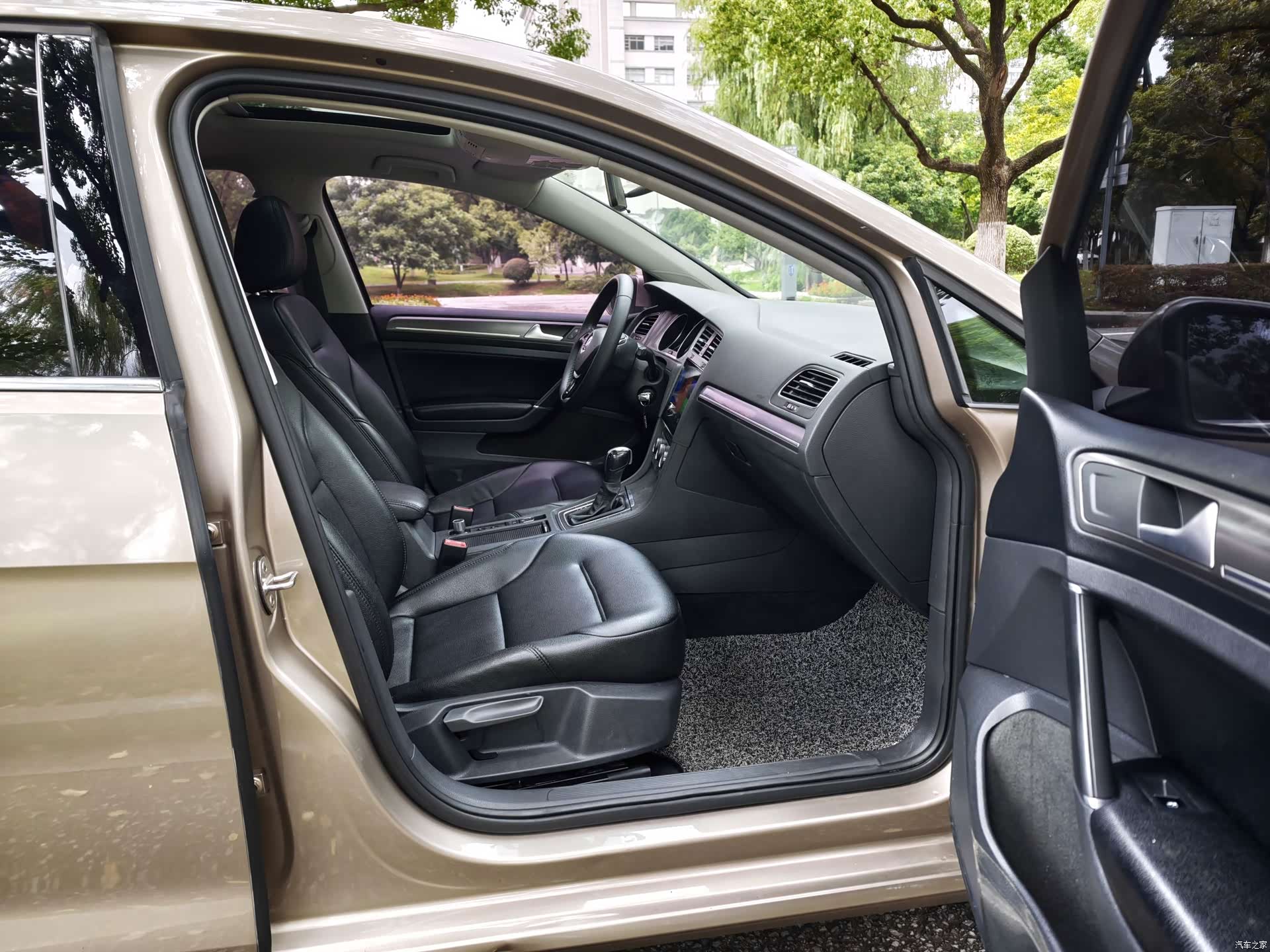 Volkswagen Golf, 2016 15