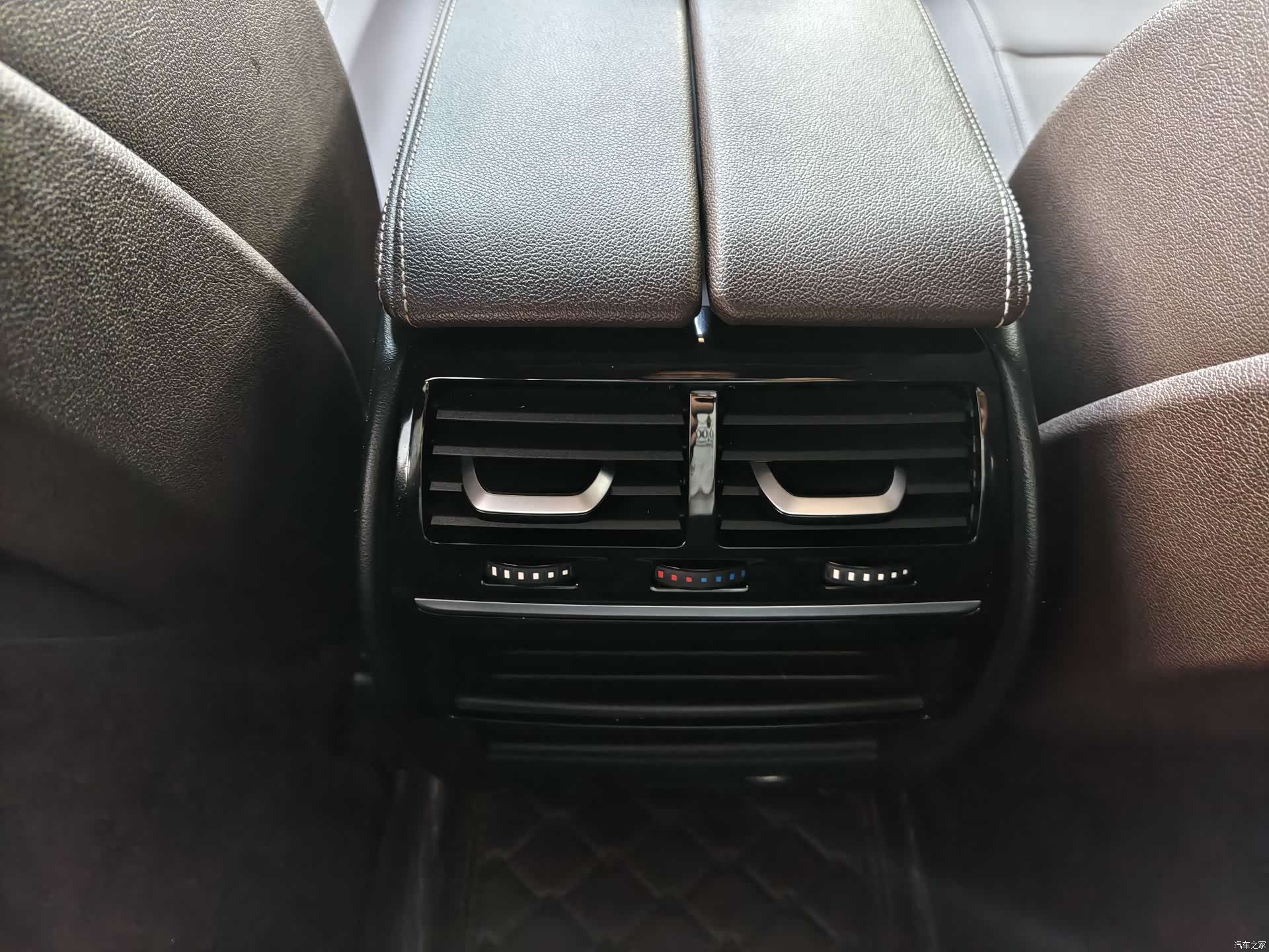 BMW 5 Series, 2019 30