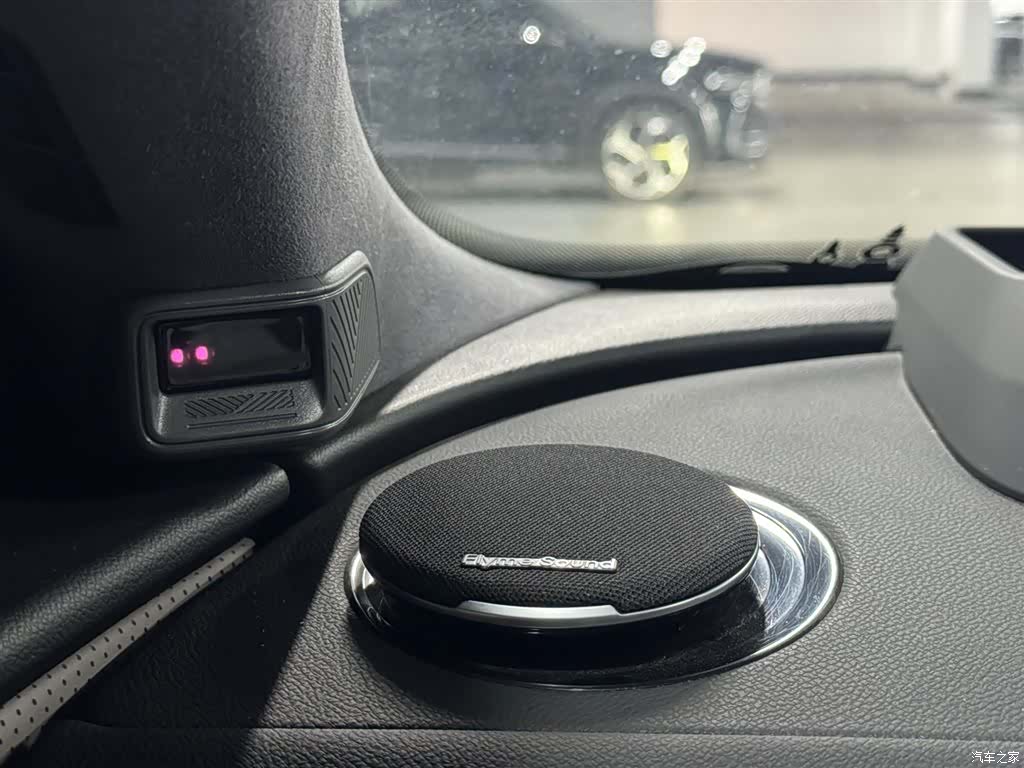 Geely 8, 2025 15