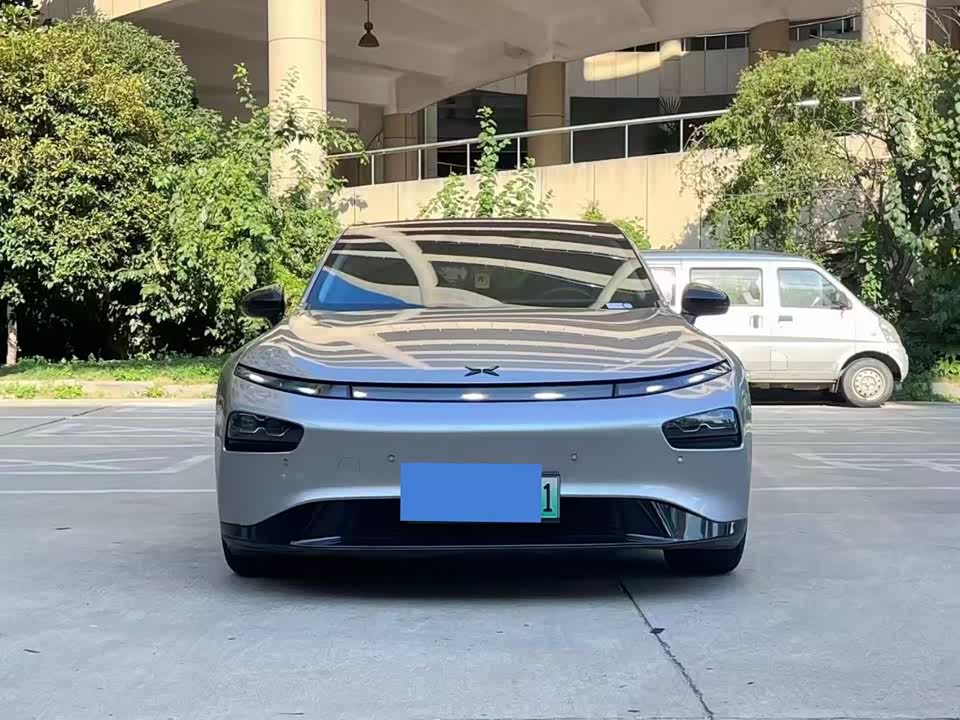 XPENG P7