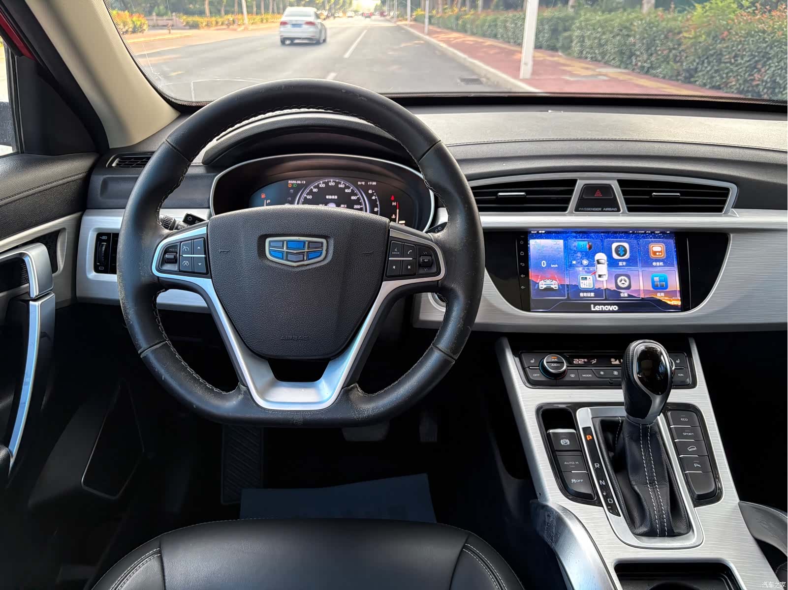 Geely Boyue, 2019 10