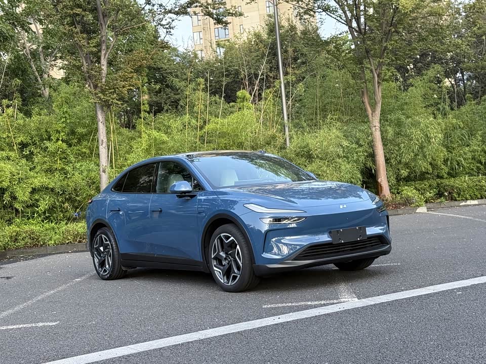 NIO L60
