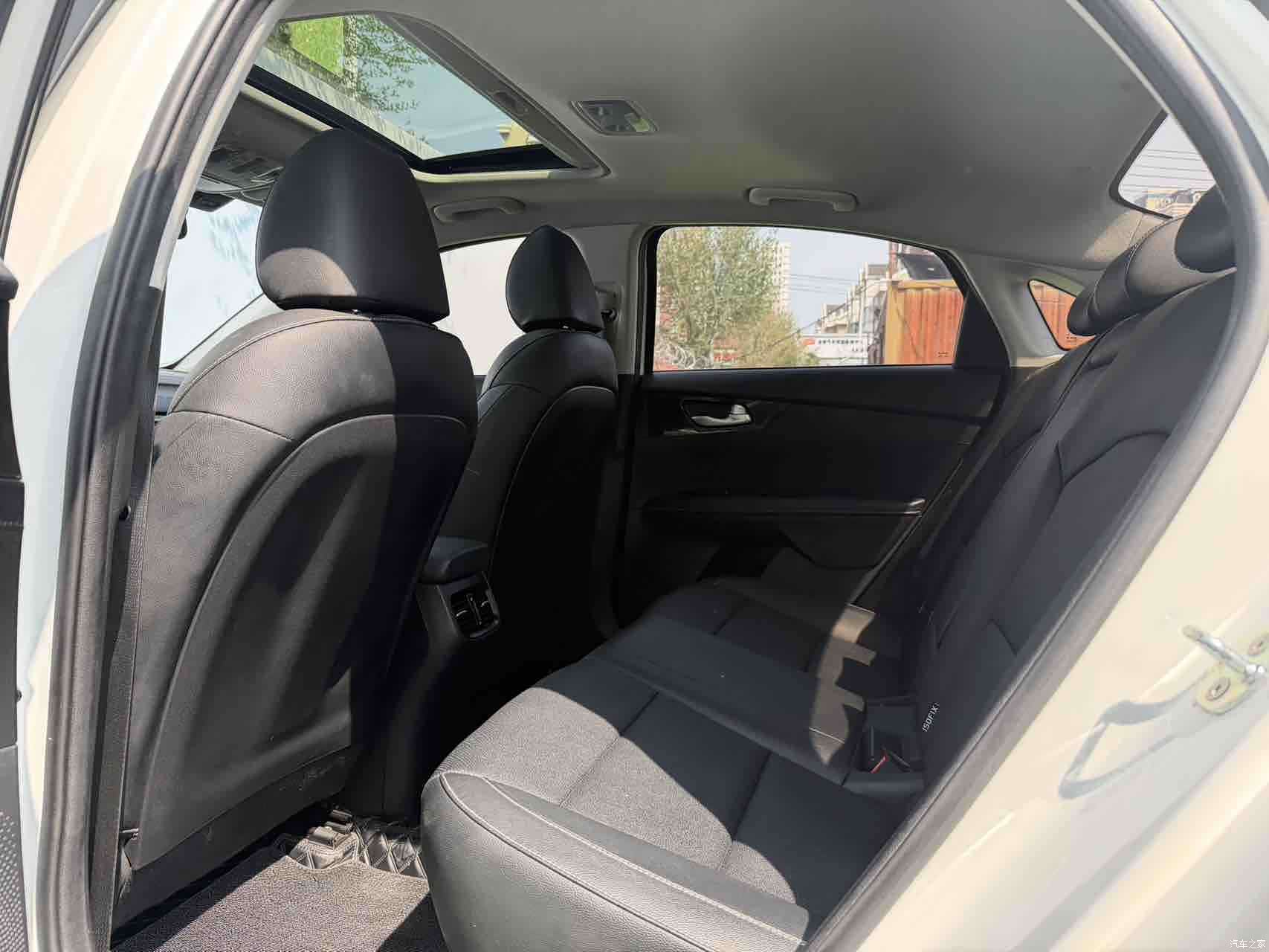 Kia K3, 2023 6