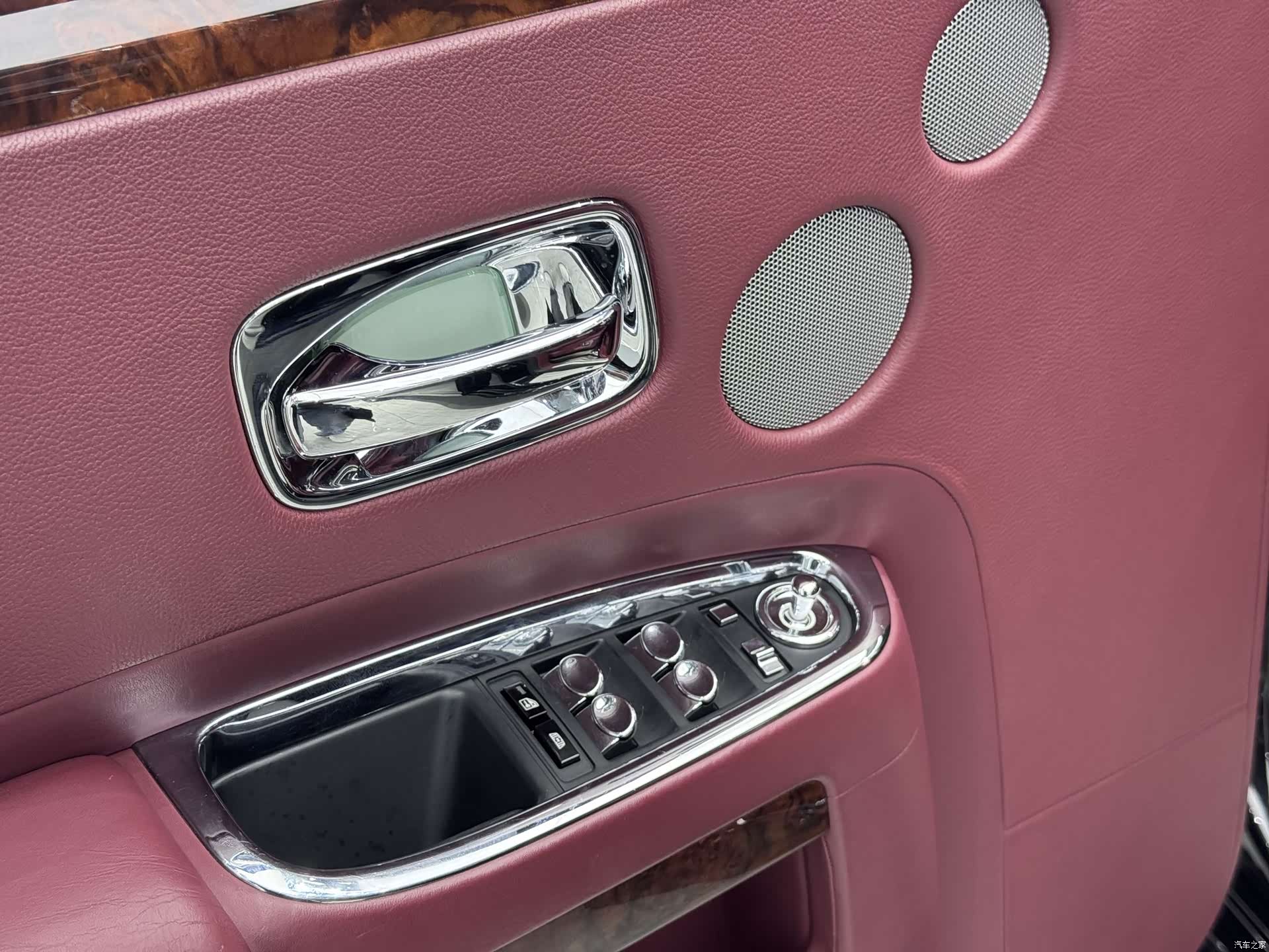 Rolls-Royce Ghost, 2014 18