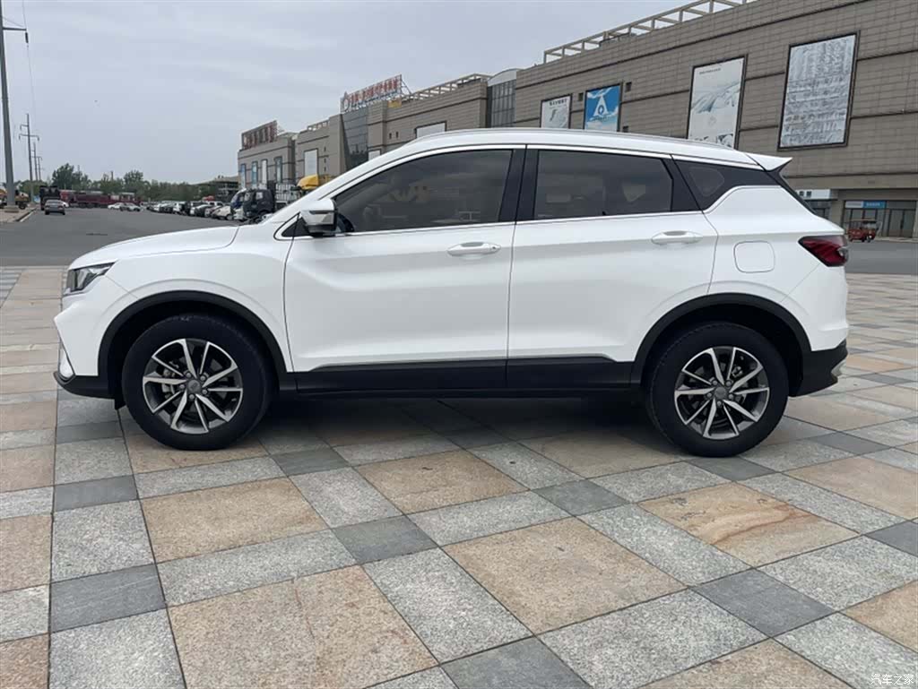 Geely Coolray, 2021 13