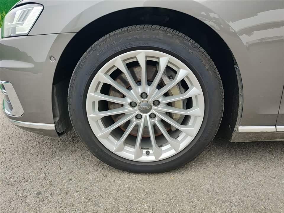 Audi A8 Audi A8