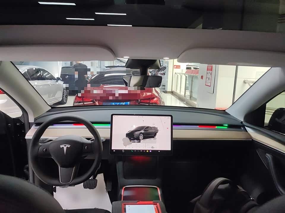 Tesla Model Y Tesla Model Y
