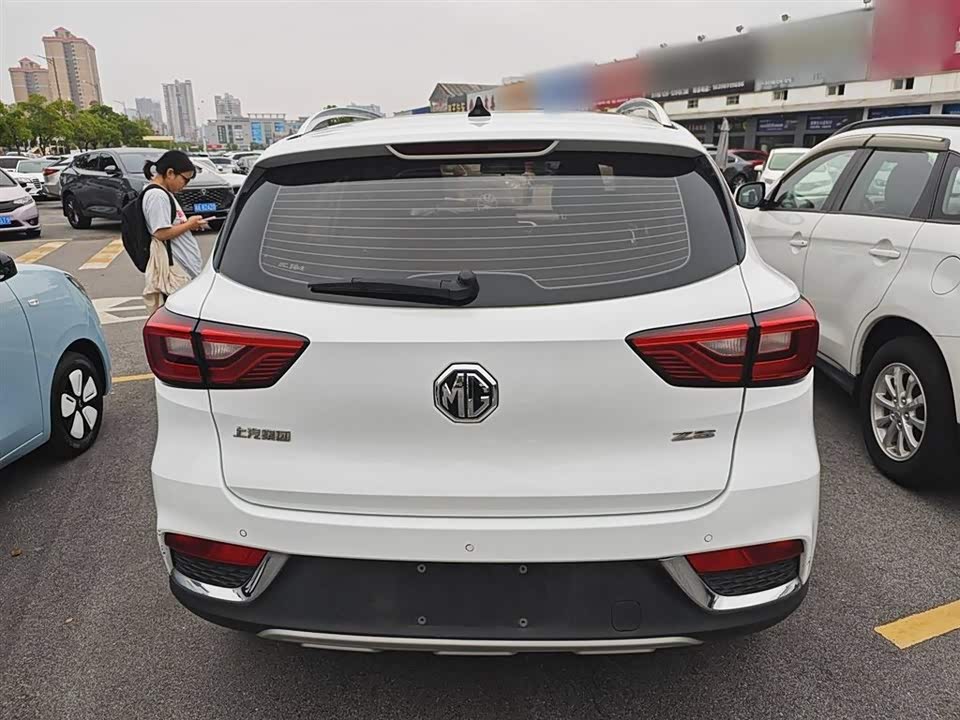 MG ZS