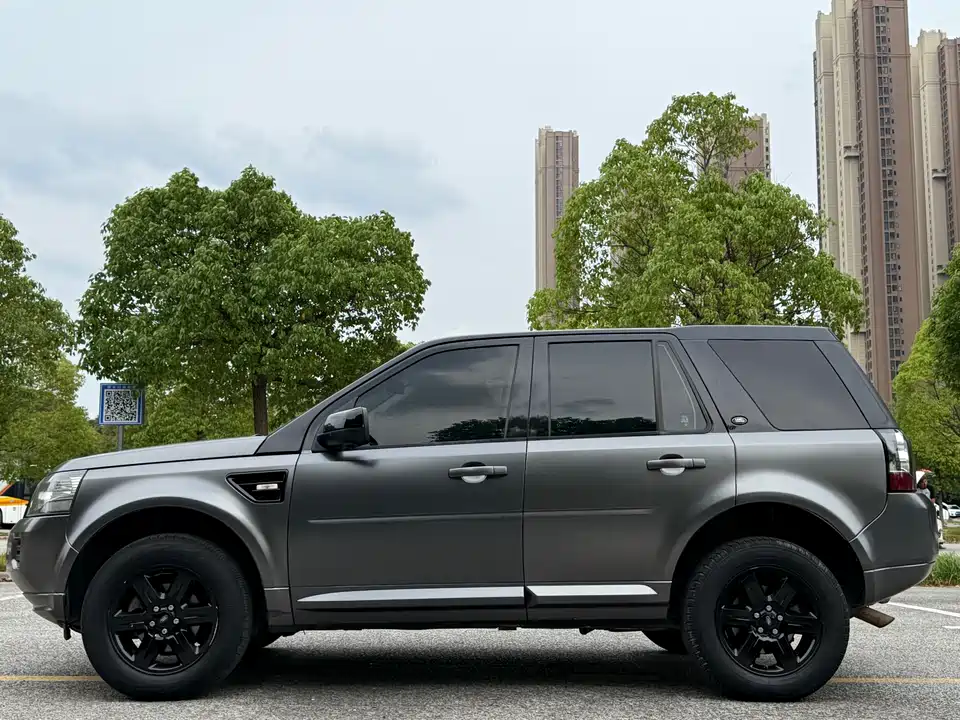 Land Rover Freelander 2