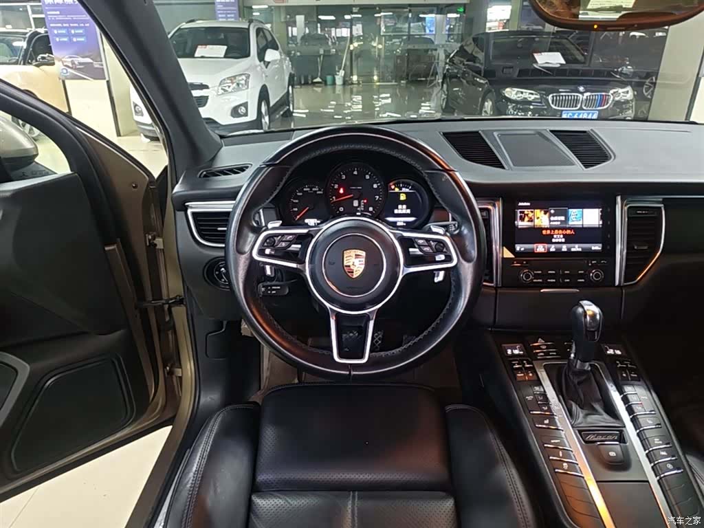Porsche Macan, 2016 11