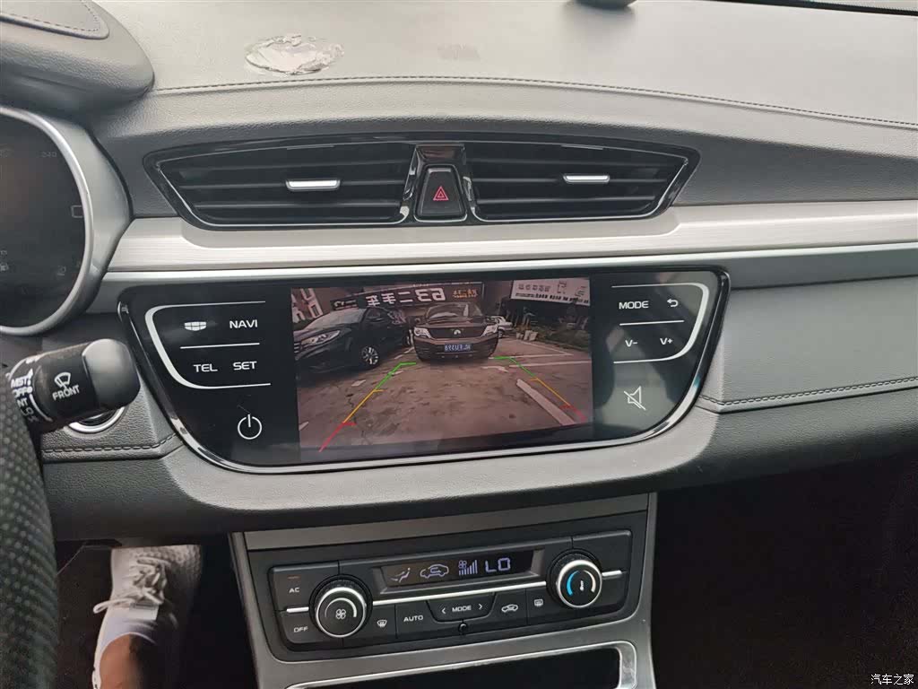 Geely Emgrand, 2018 13