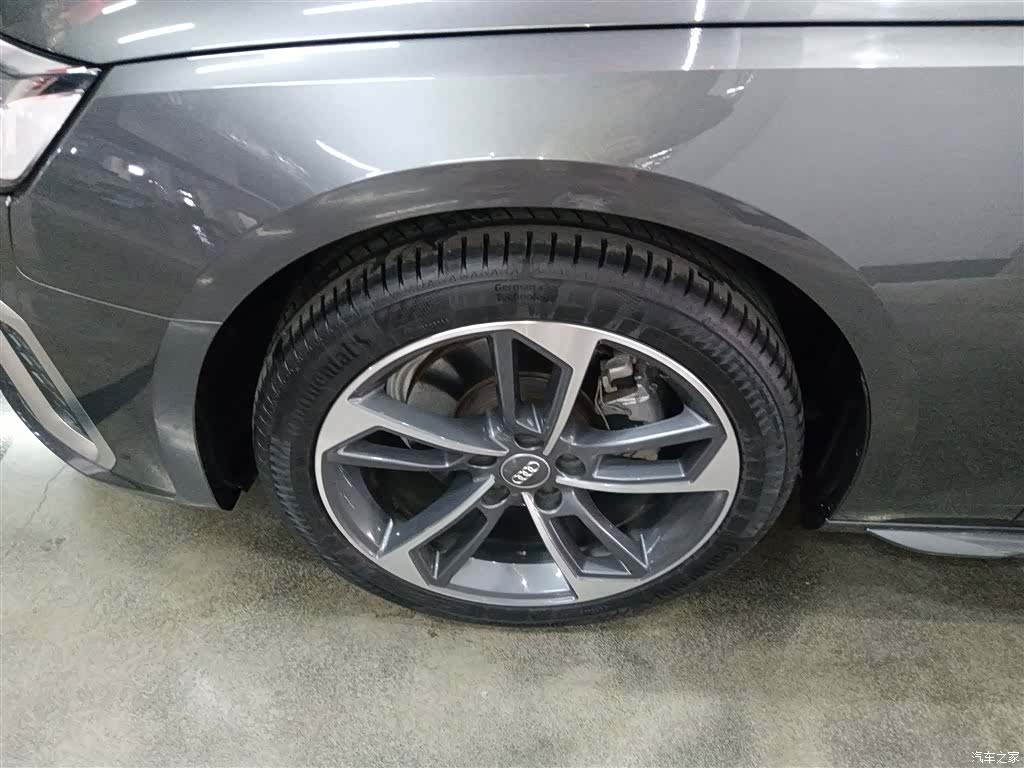 Audi A4L, 2021 23