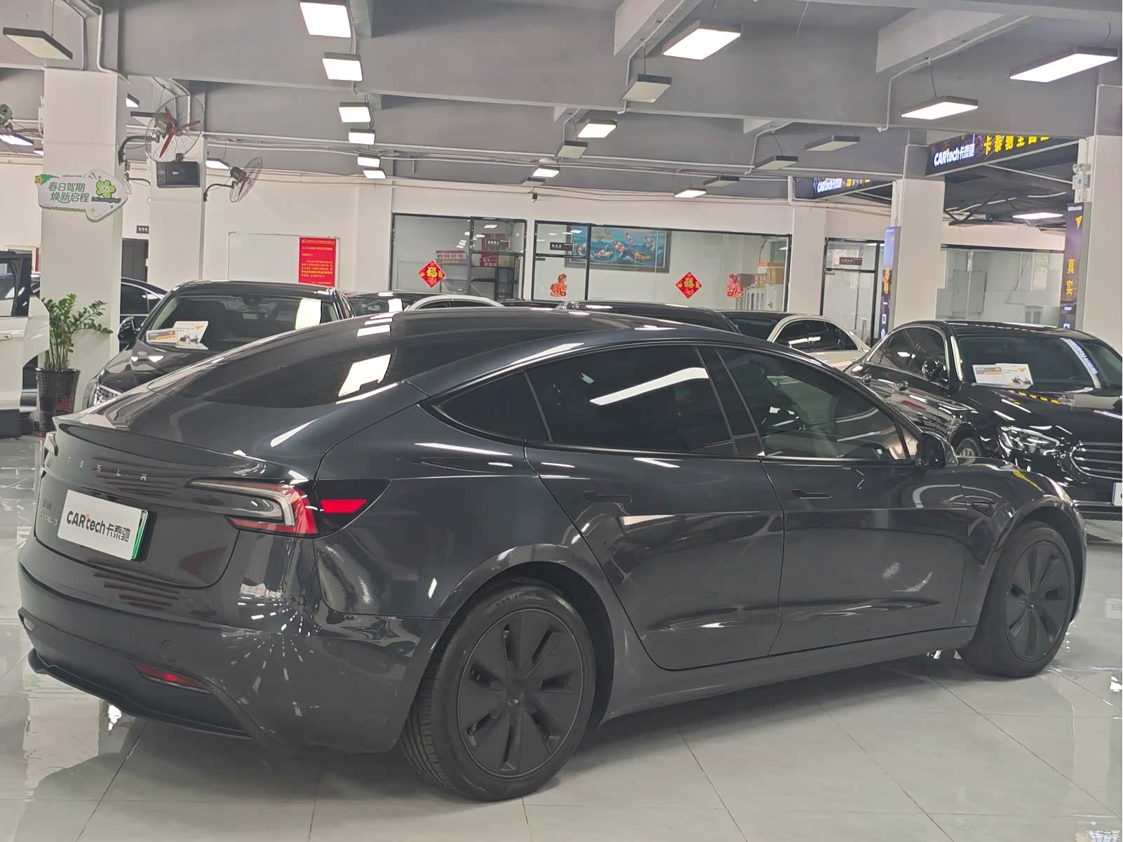Tesla Model 3, 2025 все фото
